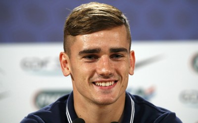 艾尚体育动态-乌克兰队点球手信心不足