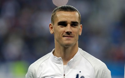 艾尚体育精华-佩洛娃这球传得队友直接凌空