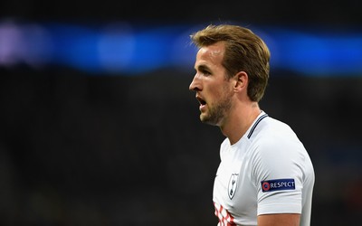 艾尚体育热议-基米希任意球绕过人墙直挂死角